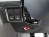 運転席・助手席は共にシートヒーター付なので、寒い日の朝の通勤も快適です♪