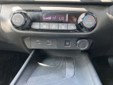 フルオートエアコン 温度設定をすれば自宅のエアコンのように車内の温度をコントロール