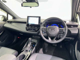 高いホールド性で運転姿勢が安定します。長距離ドライブでも疲れにくいのが魅力です。快適なドライビングライフをお送りください♪