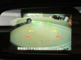 バックカメラが装着されています。ガイド機能付きなので後方の距離もつかみやすくなっています