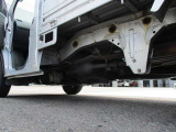 下廻りの状態です。錆防止施工も承っております♪