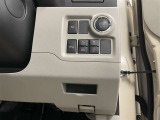運転席周辺にある各種スイッチ画像です。