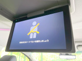 【フリップダウンモニター】大画面モニターで後席でもエンタメをお楽しみいただけます。小さなお子様にも大人気の装備です♪