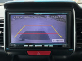 バックカメラも装備しております。車庫入れの苦手なお客様も安心!重宝してくれます!