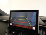 車庫入れや駐車で威力を発揮するのがバックモニター!ナビディスプレイに後ろの様子が映し出されるから安心です。