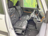 運転席シート廻りは使用感も少なく、良好な状態となっています。丁寧に使われていたことがよくわかりますね。