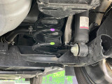 お車を安心してお乗りいただく為には、足回りの定期点検が欠かせません。サービスサポート(有償保証)では無料点検もご提供しており、安心のカーライフをお過ごしいただけるサポート体制が整っています。