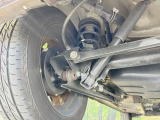 お車を安心してお乗りいただく為には、足回りの定期点検が欠かせません。サービスサポート(有償保証)では無料点検もご提供しており、安心のカーライフをお過ごしいただけるサポート体制が整っています。