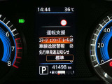 安全装備もばっちり。警告灯や警告音でドライバーにしっかりお知らせ・サポートします。