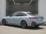 BMW認定中古車は、ドイツ本社と同様の教育・訓練を受けたBMW専門のメカニックが100項目以上のポイントを徹底的にチェックし、整備したうえでご納車させていただきます。
