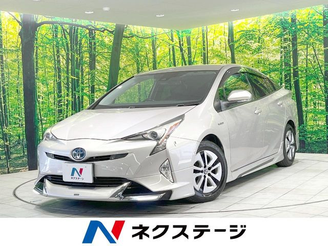 トヨタ プリウス 