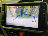 【バックカメラ】駐車時に後方がリアルタイム映像で確認できます。大型商業施設や立体駐車場での駐車時や、夜間のバック時に大活躍!運転スキルに関わらず、今や必須となった装備のひとつです!