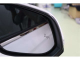 BSM搭載。バック出庫の際に左右から接近する車両を検知警告するRCTA。RCDも搭載。さらに、ドアを開ける際に後方からの接近車両との衝突の可能性がある場合警告するSEAも搭載しています。