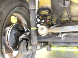 お車を安心してお乗りいただく為には、足回りの定期点検が欠かせません。サービスサポート(有償保証)では無料点検もご提供しており、安心のカーライフをお過ごしいただけるサポート体制が整っています。