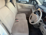 中古車にもボディーコーティング施工できます。一度ボディを磨いてから施工しますので、光沢のある綺麗な状態でお乗りいただけます。お気軽にご相談下さい。