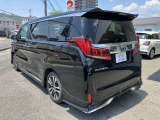 入庫時に走行チェックを行っており、納車前にはディーラーにて点検整備を実施した上で納車させていただきますのでご安心ください。