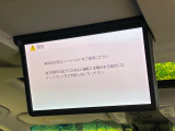 【フリップダウンモニター】大画面モニターで後席でもエンタメをお楽しみいただけます。小さなお子様にも大人気の装備です♪