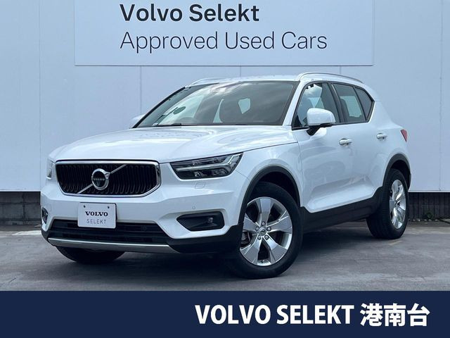 XC40 T4 モメンタム