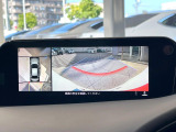 【360&deg;ビューモニター】専用のカメラにより、上から見下ろしたような視点で360度クルマの周囲を確認することができます☆死角部分も確認しやすく、狭い場所での切り返しや駐車もスムーズに行えます。