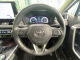 【純正革巻きステアリング】上質な革を使用することで、手にしっかり馴染みとても運転しやすいハンドルです♪