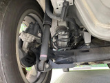 お車を安心してお乗りいただく為には、足回りの定期点検が欠かせません。サービスサポート(有償保証)では無料点検もご提供しており、安心のカーライフをお過ごしいただけるサポート体制が整っています。