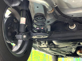 お車を安心してお乗りいただく為には、足回りの定期点検が欠かせません。サービスサポート(有償保証)では無料点検もご提供しており、安心のカーライフをお過ごしいただけるサポート体制が整っています。