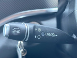 ●レーダークルーズコントロール:前の車との車間距離を一定にとりつつ、一定速度で自動走行してくれる次世代のクルーズコントロール!主に高速道路や自動車専用道路で使用する便利な機能です!