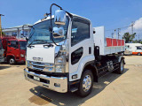 当社は全国各地での登録納車が可能となっております!御見積をご希望の際には迅速にご対応させて頂き、登録地域の陸送費用を御調べさせて頂きます。