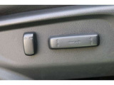 任意保険やクレジットあると便利なJAFの加入もお車のことならお任せください♪
