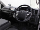 運転席廻りです。