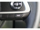 ダイナミックで力強い加速感が得られるPOWERモードへの切替えができます。山道などの急な上りなどで活躍してくれますし、高速での合流などで、もう少しパワーが欲しい時などにも便利ですよ。