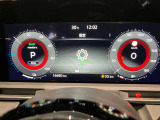 モニター式メータパネルです。回生モニター等様々な情報表示を変更できるデジタルスピードメーターとなっております。