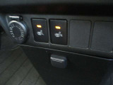 運転席、助手席ともシートヒーターつきです。