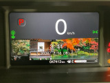 視認性の高いメーター回り。いろいろな情報も表示されます。