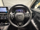 右側のステアリングスイッチはHondaセンシング系のスイッチ他にセレクターホイールを装備。スピードメーター内・マルチインフォメーション・ディスプレーの各表示が確認できます。