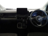 【メーター廻り】シンプルで飽きないデザイン、運転中も視界の邪魔にならない構造になっているので運転に支障もありません♪