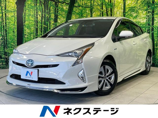 トヨタ プリウス 
