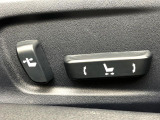 【パワーシート】スイッチ一つで簡単にシートの微調整が可能!電動だから力もいりません!快適なシートポジションにセットして、快適なドライブをお楽しみください。