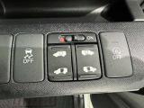 アイドリングストップ機能がついているので、停車時にエンジンを止めて燃料消費を抑えます。環境にもお財布に優しいですね♪