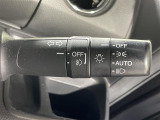 【オートライト(AUTO)】外の明るさをシステムが感知して、自動でヘッドライトが点灯します!ヘッドライトをつけ忘れを防ぐ便利機能です。