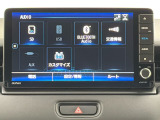 ★スマートフォンのような操作感の静電式タッチパネル。
