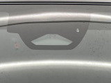 【トヨタセーフティセンス】走行中に前方の車両等を認識し、衝突しそうな時は警報とブレーキで衝突回避と被害軽減をアシスト。より安全にドライブをお楽しみいただけます。