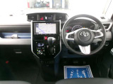 タンクの運転席まわりです。