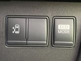 【パワースライドドア】スマートキーや運転席のスイッチでスライドドアの開閉が可能♪電動だから力を入れてドアを開ける必要が無く、小さいお子様でも、重い荷物を持っている時もラクに開け閉めできます♪