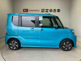 車両右側面からの写真になります。車をご覧になりたい時はお気軽に最寄りの店舗へご相談下さい。