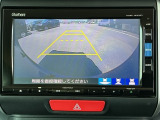 バックカメラも装備しております。車庫入れの苦手なお客様も安心!重宝してくれます!
