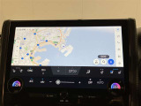 いまや必須装備「ナビゲーション」搭載!知らない場所にスイスイッとドライブ。もう、これなしではハンドルを握れませんね!でも運転中の操作は危険ですのでご注意ですね☆