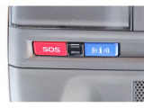 事故時の緊急通報や、故障時にロードアシスタントに連絡できるコネクティッドサービスを導入し、お客様に「つながる安全」を提供します。