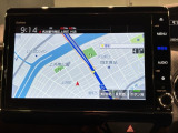 アップルカープレイ対応ギャザズナビ搭載です。知らない道も安心ですね!