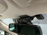 いくら安全運転をしていても、事故に巻き込まれることもあります。万が一の時に証拠として使えるフロント+車室内ドライブレコーダーがついてます♪
